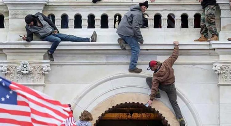 Abrió Trump «el camino a la anarquía y corrupción»