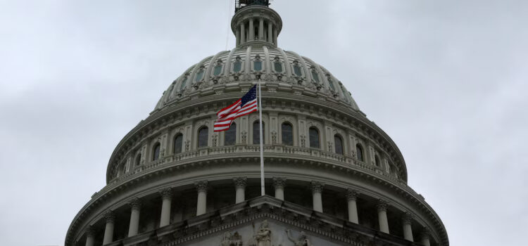 Los Congresistas de EEUU negocian a contrarreloj para evitar el cierre del Gobierno