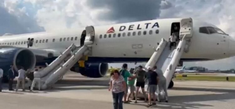 Avión de Delta aborta despegue por fallo en el motor y deja al menos cuatro heridos en Atlanta