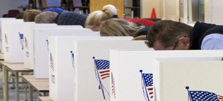 Las elecciones en Wisconsin y Florida son señal de alerta para Trump y republicanos Las elecciones en Wisconsin y Florida son señal de alerta para Trump y republicanos