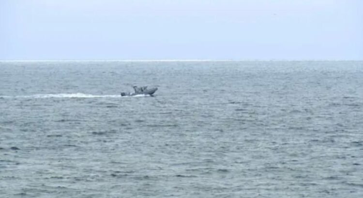 Mueren seis personas al estrellarse una avioneta frente a la costa de San Diego