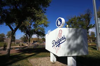 Los Ángeles Dodgers impidieron entrada de agentes del ICE a su estadio