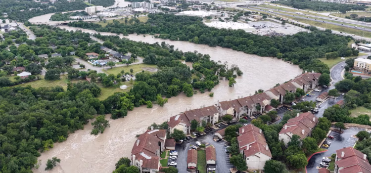 El desastre de las inundaciones en Texas expone lo que más temen los investigadores del clima sobre el futuro