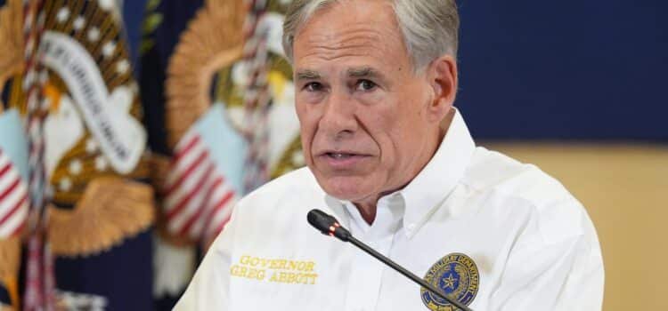 Texas intensifica su respuesta a tormentas mientras se prepara para posibles impactos tropicales a lo largo de la Costa del Golfo.