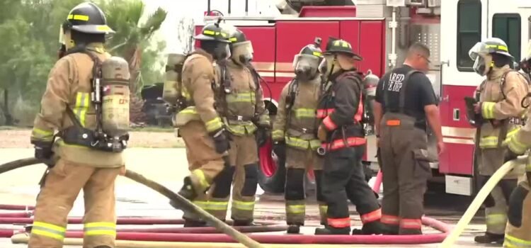 Bomberos de Laredo reciben apoyo psicológico