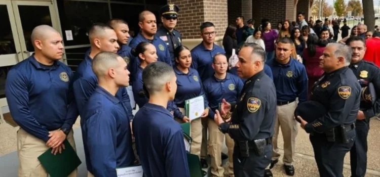 Ciudad de Laredo aprueba acuerdo con la Asociación de Oficiales de Policía para aumento salarial