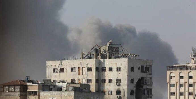 Israel pone en marcha las «etapas iniciales» de su ofensiva contra la ciudad de Gaza
