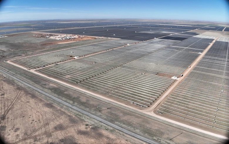 Repsol pone en marcha un complejo solar de 629 MW en Texas