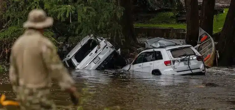 “Hay vidas en juego”: las tormentas mortales en Texas ponen de relieve los recortes de la agencia meteorológica de Trump